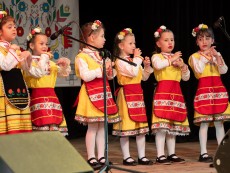 „Крайдунавска приказка“ – магия от гласове, родова памет и традиция