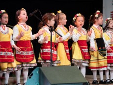 „Крайдунавска приказка“ – магия от гласове, родова памет и традиция