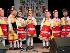 „Крайдунавска приказка“ – магия от гласове, родова памет и традиция