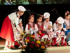 „Крайдунавска приказка“ – магия от гласове, родова памет и традиция