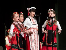 „Крайдунавска приказка“ – магия от гласове, родова памет и традиция
