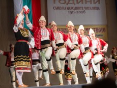 Балетните грации блеснаха на сцената на „Сълза и смях” за празника на българските читалища