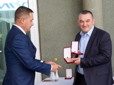 Наградиха читалищни деятели и дарители за заслуги и принос