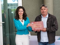 Наградиха читалищни деятели и дарители за заслуги и принос